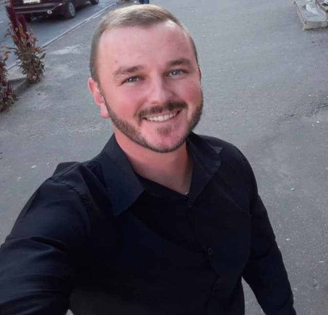 Роман Бичик